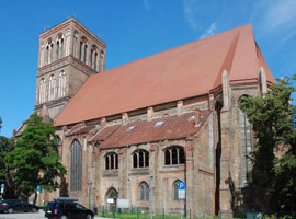 Nikolaikirche Anklam, Südanbau mit dem alten Dach (Foto von 2011)