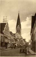 Abb. 8: Anklam, Peenstraße mit Blick zum Markt und zur Nikolaikirche