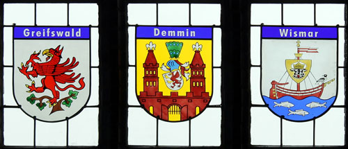 Wappen von Greifswald, Demmin & Wismar (v.l.n.r.)