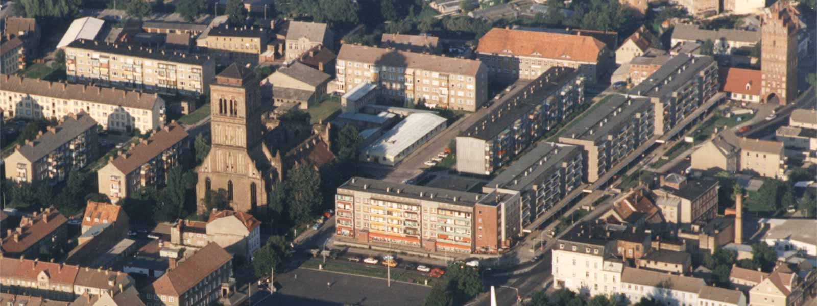 Nikolaikirche Anklam, Luftbildaufnahme, um 1990